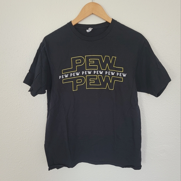 Star Wars 'Pew Pew' | Graphic T-Shirt Humor Black Yellow Gift Shortsleeve Tee - Picture 1 of 8